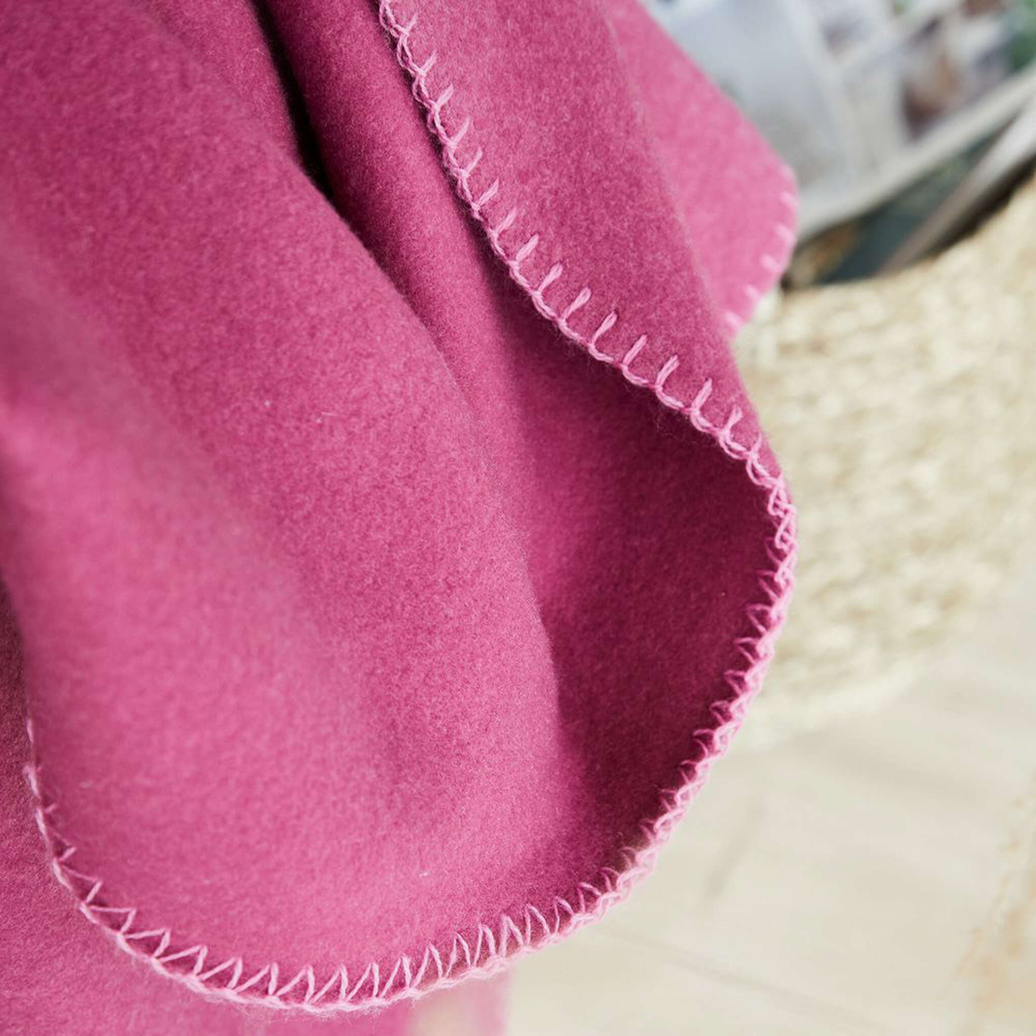 BL28152_Kuscheldecke_Wohndecke_150x200cm_beere