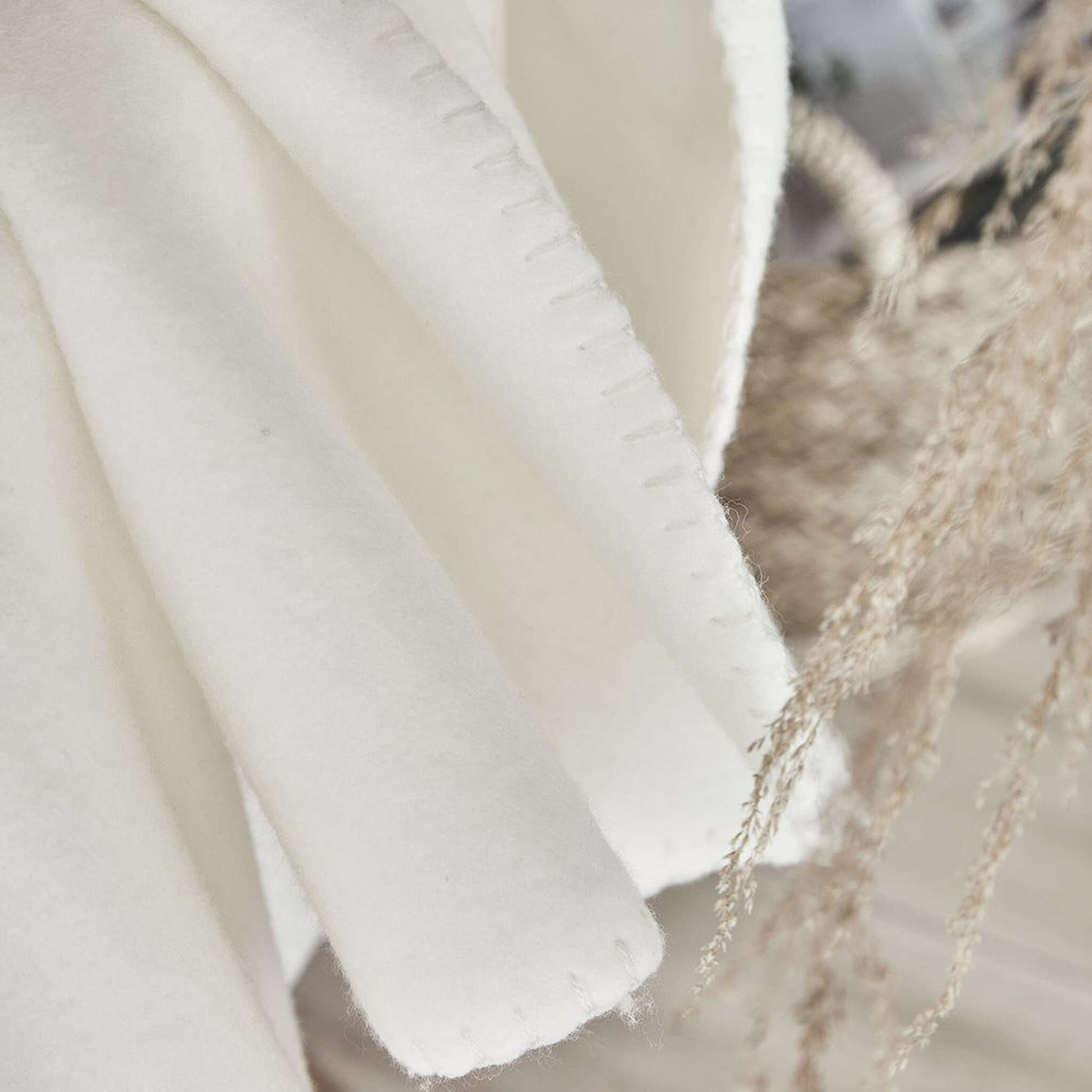 BL28150_Kuscheldecke_Wohndecke_150x200cm_creme _1_