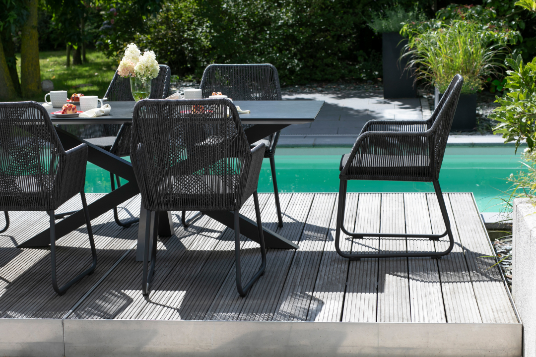 SET / Livingston Tisch dark 200 x 90 cm + Adora Diningsessel PE twisted light coal