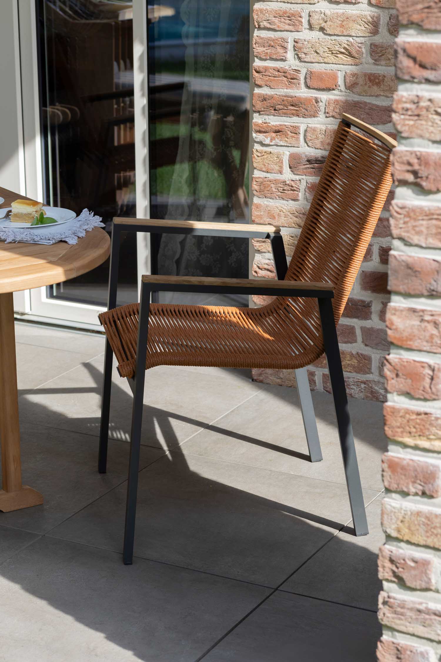 40836_66088_Montana_Diningstapelsessel_terracotta_Woodie_Balkontisch_120x60cm _1_